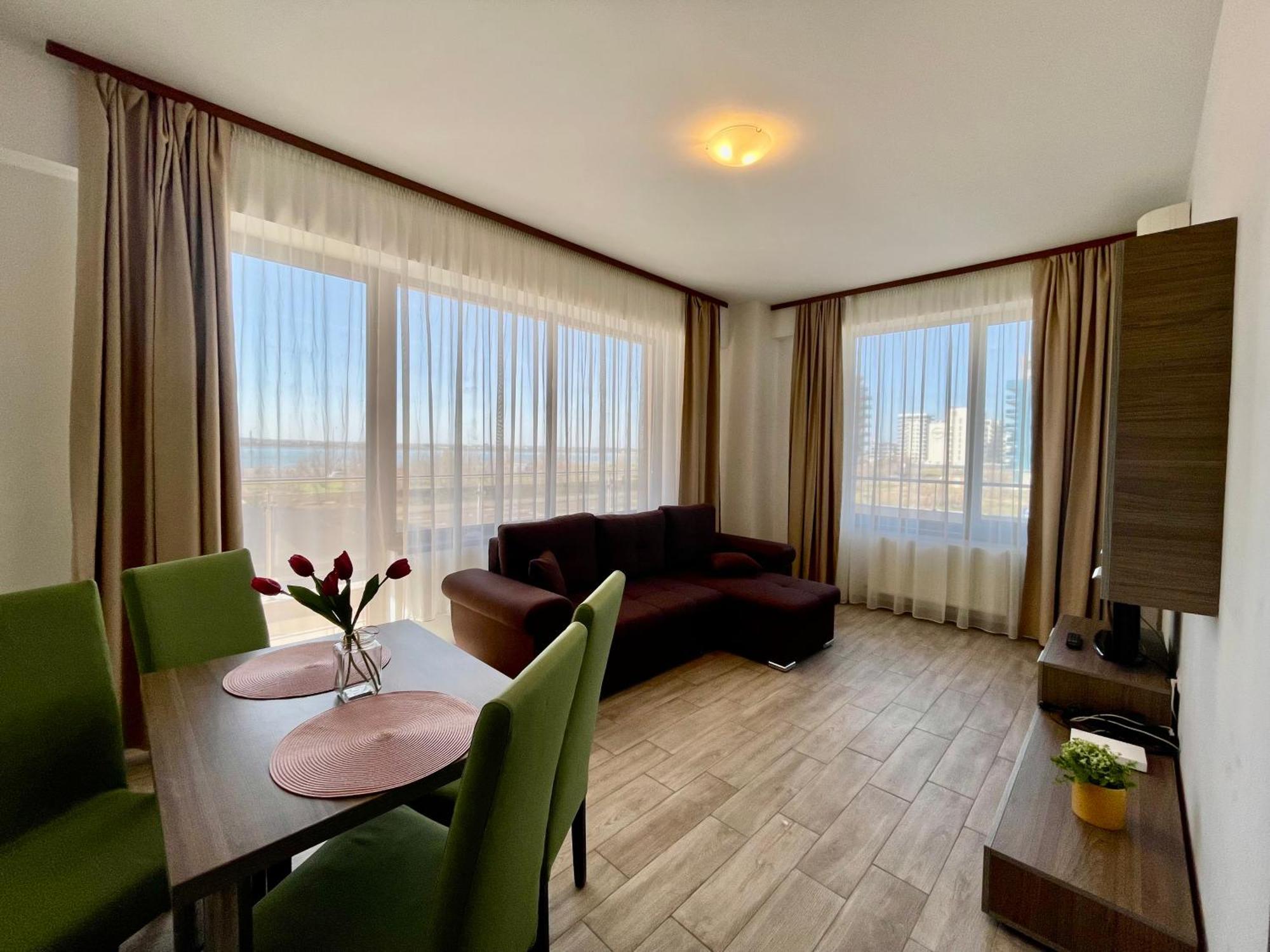Mamaia Summerland Beach Экстерьер фото